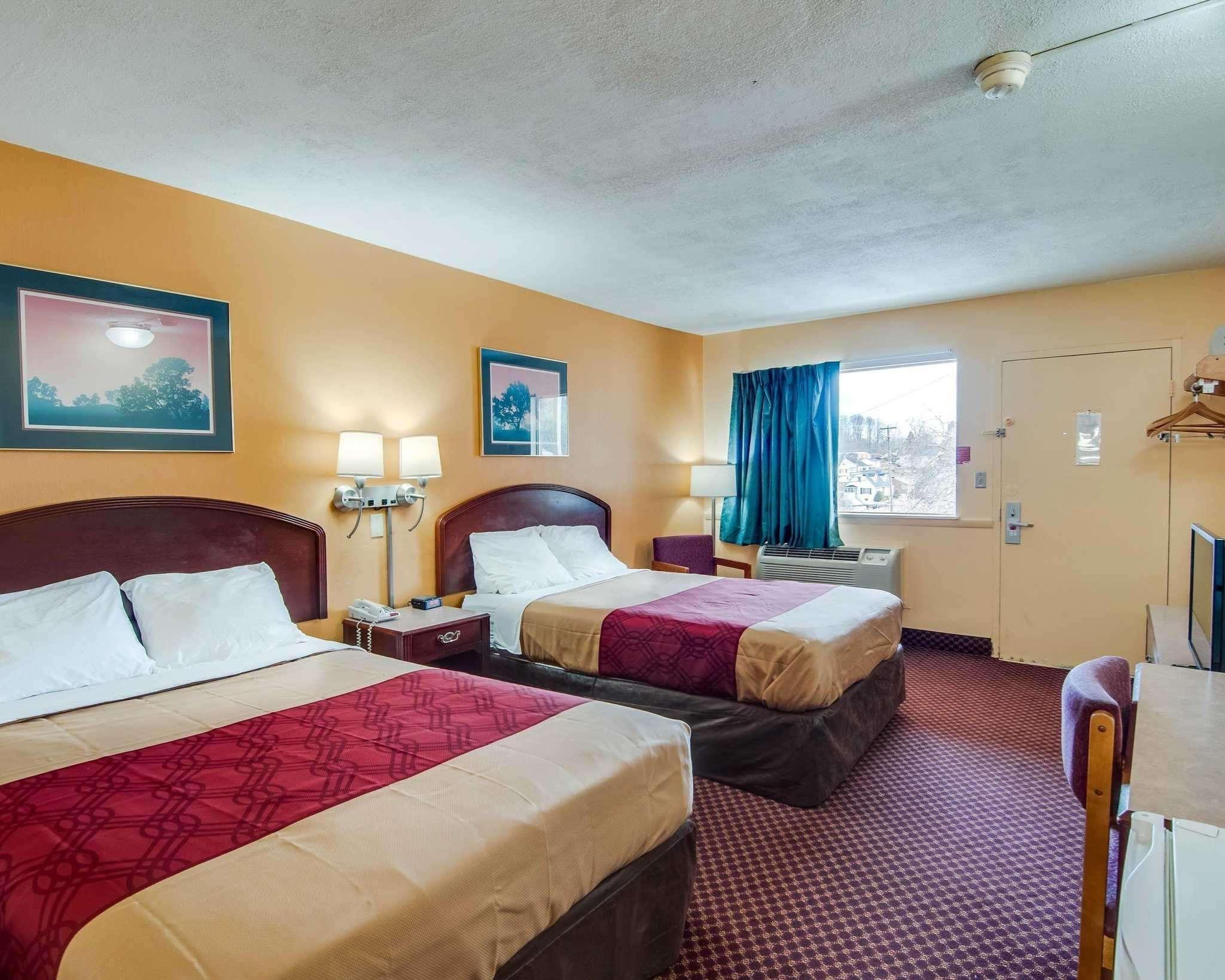 Econo Lodge Near Bluefield College Exteriör bild